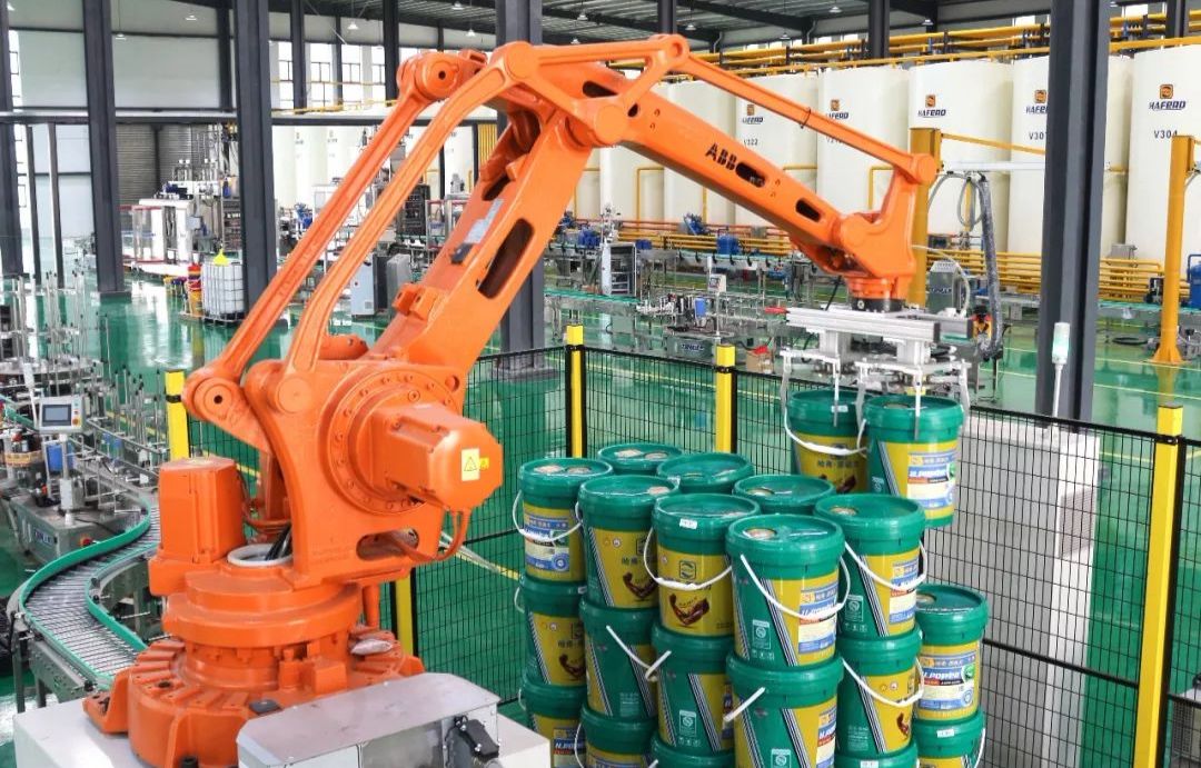 哈弗潤(rùn)滑油 以十年專注與智慧工廠4.0，鑄就用戶滿意與品牌卓越